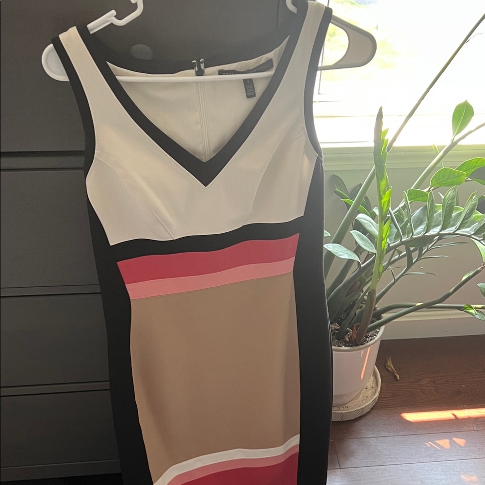 White House Black Market V-Neck Colorblock Dress